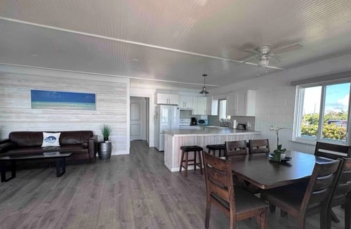 Big Pine Key House | Discounted July- ocean-ramp-dock-hot tub. Stay 14 days get up to 14 more FREE!