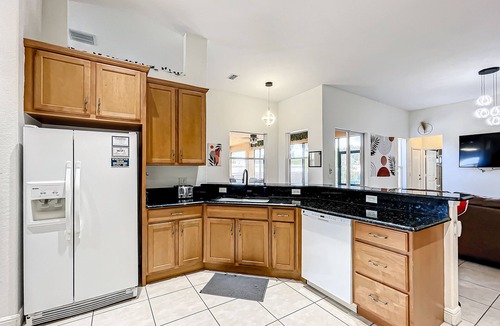 Port Saint Lucie House | Discover Your Oasis: Tropical Haven in Central PSL, Discover Your Oasis: Tropical Haven in Central P