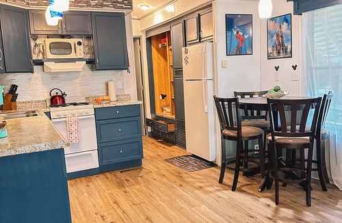 Kissimmee Cottage | Disney Cozy 2-bedroom cottage near parks