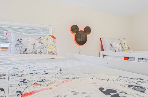 Vizcay House | Disney inspired retreat, close to the parks and a private pool