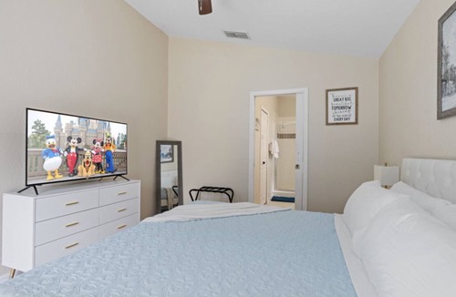 Vizcay House | Disney inspired retreat, close to the parks and a private pool