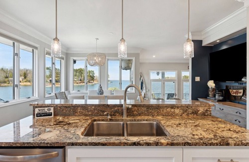 Lexington House | Dock Holiday on Lake Murray