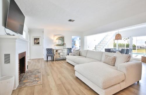 Bradenton House | Docktail Hour - By SkyRun Anna Maria