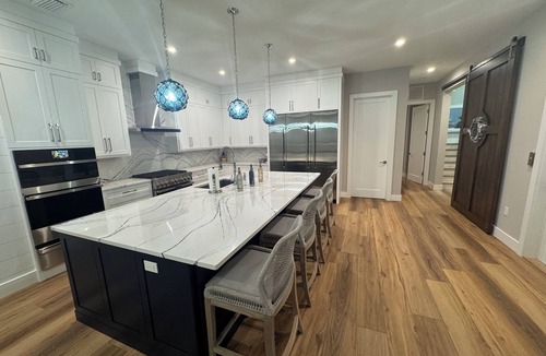 Fort Myers Beach House | Dolphin House! Spacious 4 bdm, 6 bath just steps away from beach and downtown