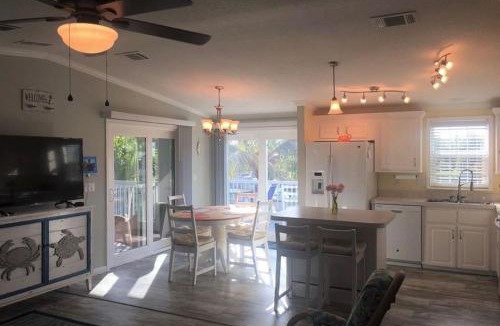Saint James City House | Dolphins Retreat. Waterfront, Pier, Close to Beach