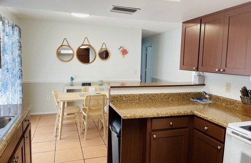 Englewood Villa | Downtown Englewood Vacation Villa w/heated Pool, minutes to Manasota Key Beach