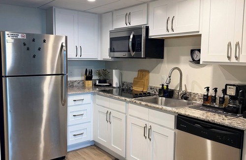 Woodford Park Apartment | Downtown Fort Myers + Riverfront Escape + Pool