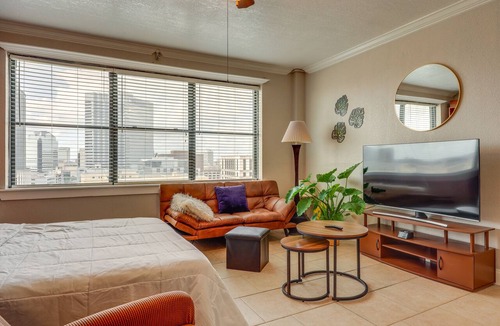 Downtown Jacksonville Apartment | Downtown Jacksonville Studio w/City Views!