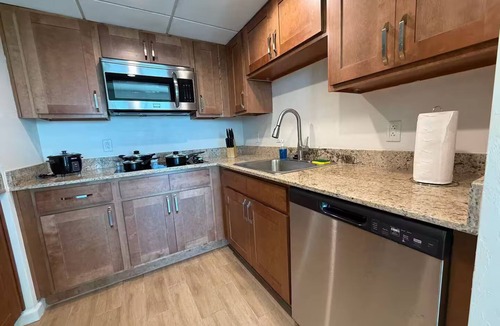 Fort Myers River District Apartment | Downtown Skyline Suite- Breathtaking view