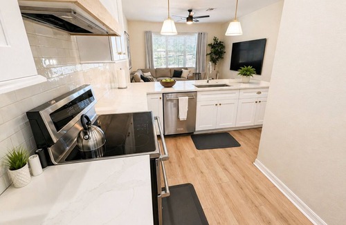 Downtown St. Petersburg House | Downtown St. Pete Radiant Retreat