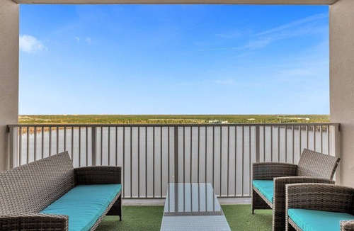 Florida Central Atlantic Coast Condo | DREAM location at newly modern Lakeview spot