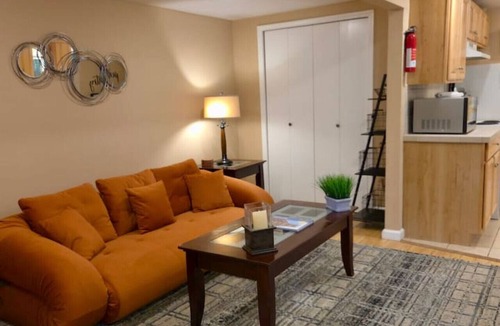 Kenilworth Ski Chalet | DT Asheville - Zurich MNT Chalet #9B/Low Cost Uber