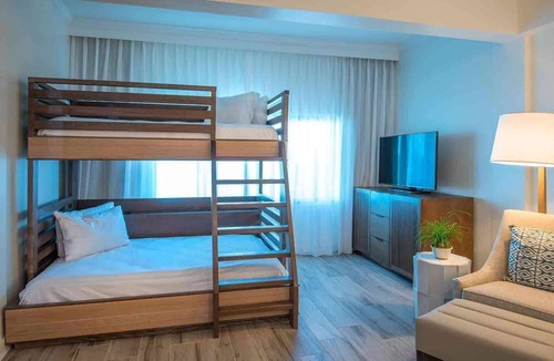 Marathon Hotel | Duck Key Trip! | ADA Family Rm w/Snorkeling + Spa