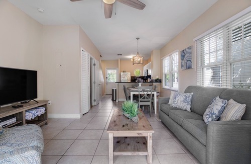 Marathon Villa | Duck Key waterfront villa with private pool, kayak, SUP