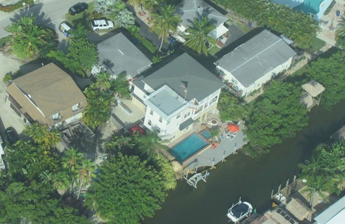 Fort Myers Beach Cottage | Due to Hurricane Ian we have to rebuild. Hoping for it to be re-built in 2024.