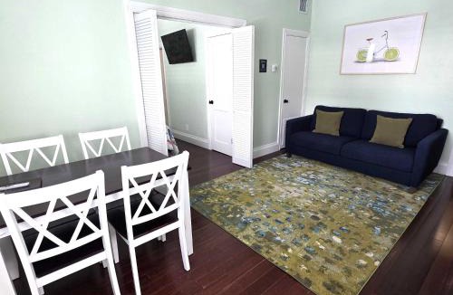 Downtown Apartment | Duval Street Suite with pool