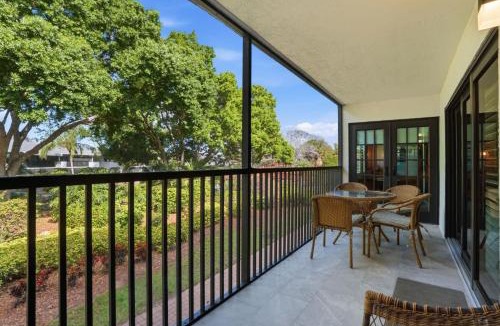 Park Shore House | E-231 - Deluxe Condo at Quiet End of Resort