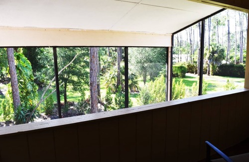 Naples House | Eagles Nest: Private Retreat/Jacuzzi/Beach 5 Miles