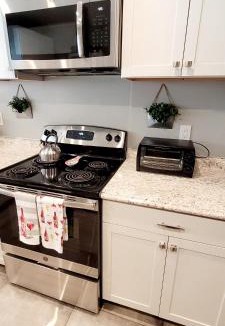 Riviera Beach Apartment | East by the Beaches #2