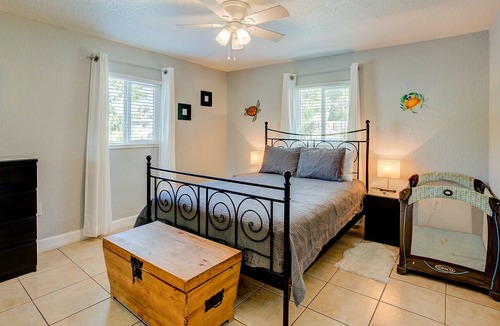 Indian River Bluff House | Eco-Friendly☀︎Modern Tropical Oasis (B)☀︎near Beach & Historic Downtowns