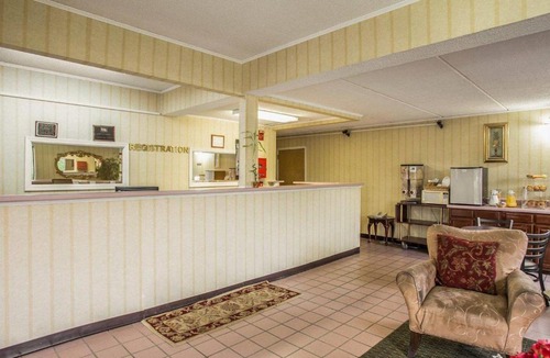 Lugoff Hotel | Econo Lodge Inn & Suites Lugoff