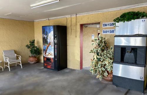 Arcadia Hotel | Economy Inn