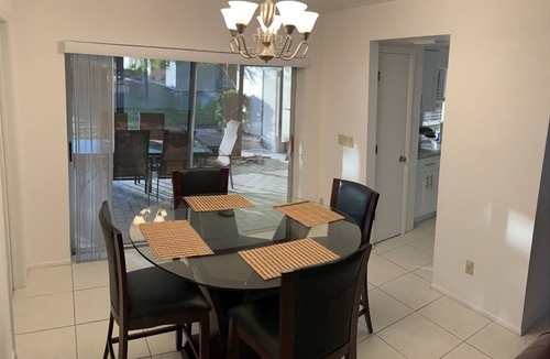 Fort Myers House | Ed & Hilda's Centrally located, Spacious and Relaxing Retreat