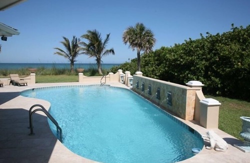 Indian River Shores House | Elegant 5-star home right on the beach