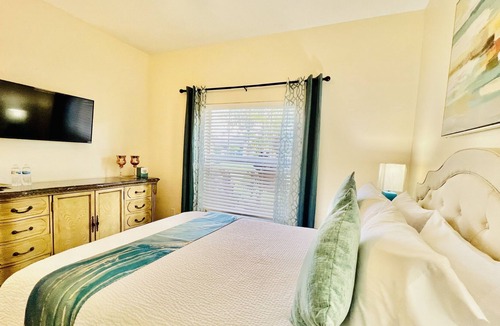 Port Malabar Villa | Elegant and Spacious 4 bed 3 bath Palm Bay Home