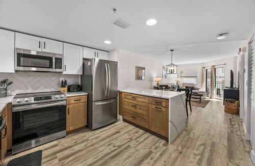 Belle Vista Condo | Elegant Escape | St. Pete Beachfront Gem