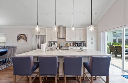 Naples House | Elegant Home, Golf Club, Heated Pool, Near Beach