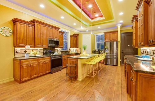 Venice House | Elegant Venice Home w/View - Walk to Beach!
