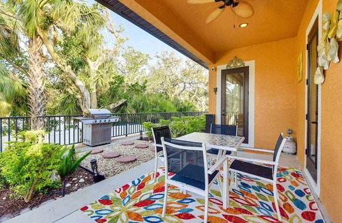 Venice House | Elegant Venice Home w/View - Walk to Beach!