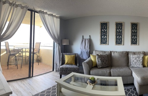 Hudson Condo | Endless Sunsets On Gulf Island