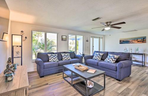 Englewood South House | Englewood Escape w/Screened-In Pool & Grill!