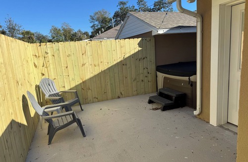 Bunkers Cove House | Enjoy a comfortable stay in The Cove!