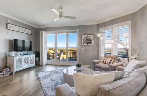 Amelia City House | Enjoy Oceanfront Luxury and Magical Sunrises at this 2-bedroom 2-bath condo