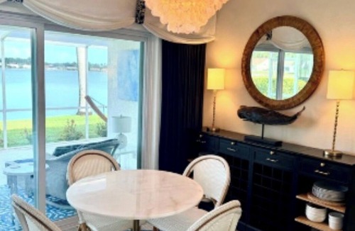 North Naples House | Enjoy stunning sunsets in this prime North Naples location-8 min from the beach