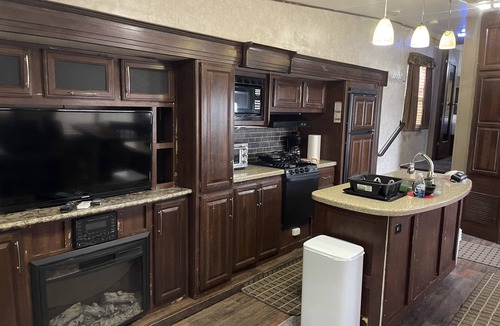 Fort Pierce North House | Entire 1Bedroom RV Camper