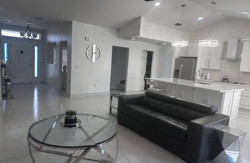 Port Saint Lucie House | Entire House! 9 beds ,Open,spacious for entertaining! 5beds 3 baths. Near Beach.