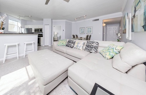 Downtown West Palm Beach Apartment | Entire rental unit. Beautiful One-Bedroom Rental Apartment, West Palm Beach