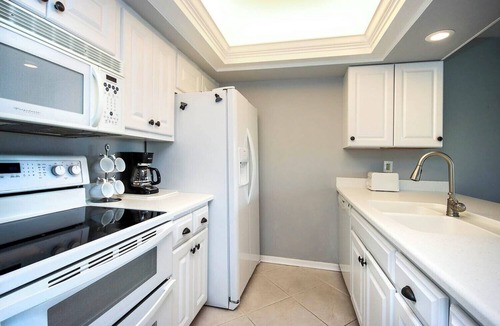 Sanibel House | Escape to paradise at Beach Road 104