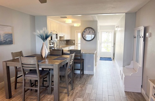 Siesta Key Condo | Escape to the Gulf – Prime Beachfront Location