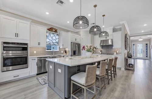 Naples House | Esplanade by The Islands