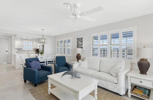 Fort Myers Beach Apartment | Estero Island Beach Villas 601