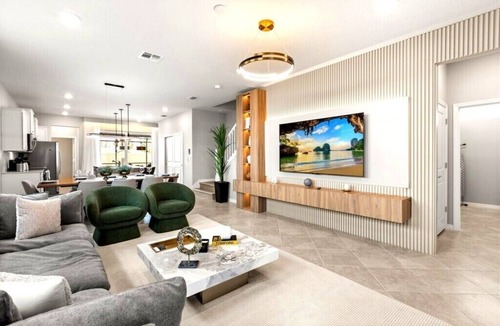 Clermont Villa | EV 16147 - 5 Bed 5.5 Villa with Screened-In Private Pool