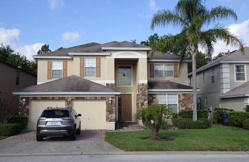 Thousand Oaks Villa | Exceptional 5 bedroom home, gated community, less than 30 mins from attractions.