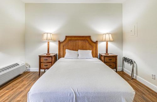 Naples Apartment | Exclusive 10,000 Islands Access: Naples Studio