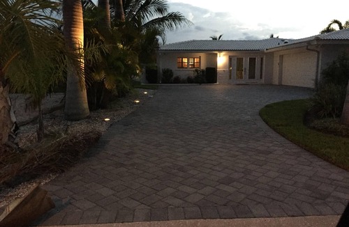 Capri Isle House | Exclusive Contemporary Style Home In Florida/Premium Waterfront Dreamhome