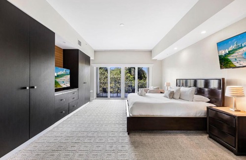 Doral Apartment | Exclusive Doral Villa with Luxury Amenities